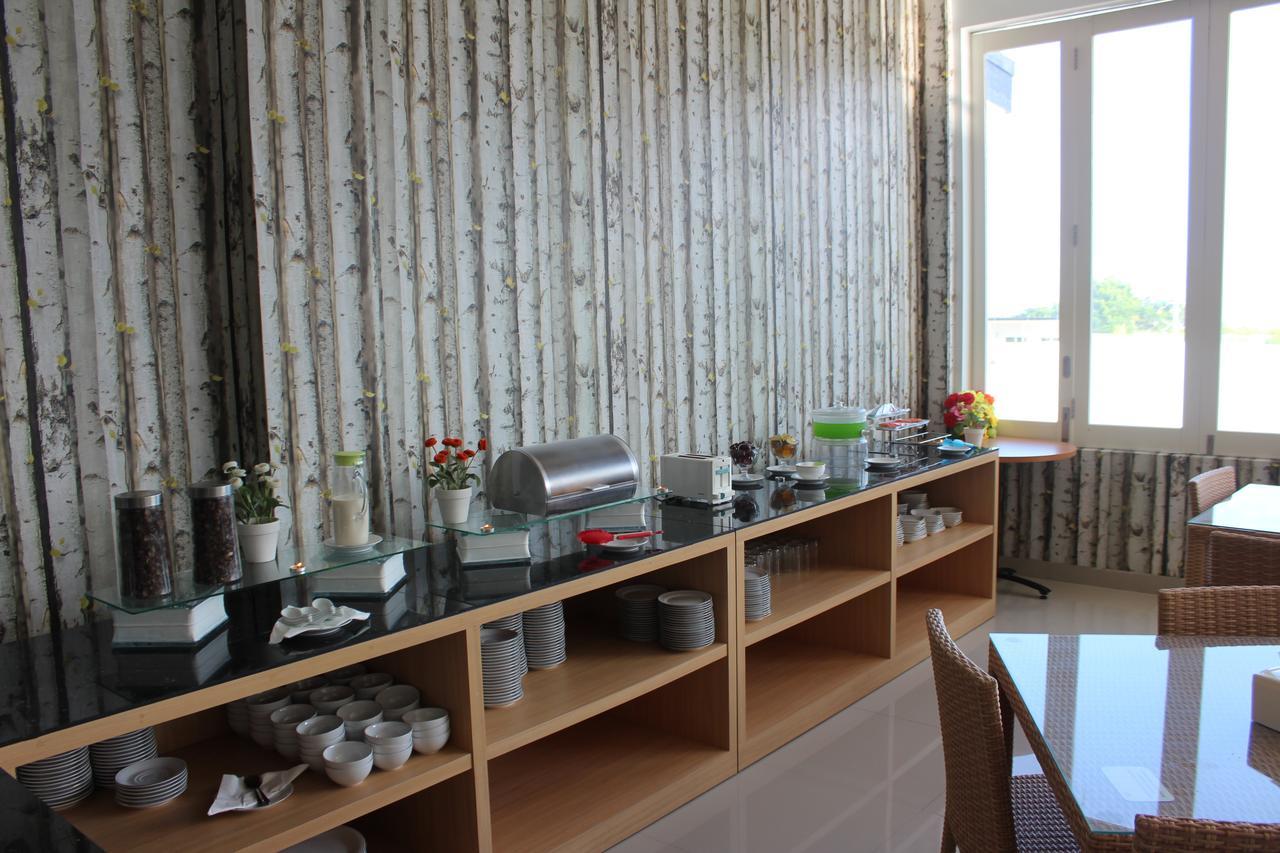 Naka Hotel Kupang Kupang  Exteriör bild