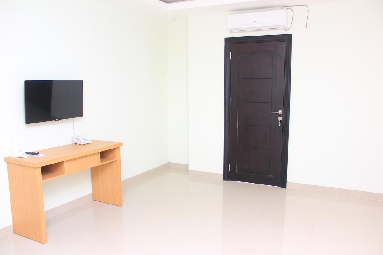Naka Hotel Kupang Kupang  Exteriör bild